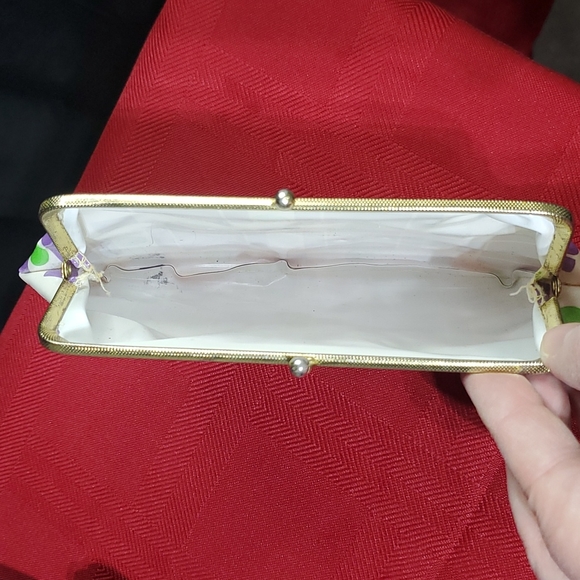 Vtg plastic coin purse - Picture 4 of 4